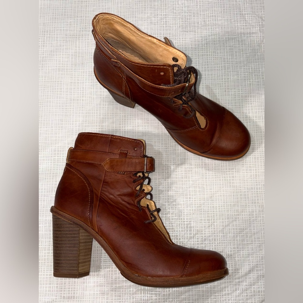 Timberland Boot Company Marge New Sz 8 Brown Leather Lace-Up Ankle Boots booties - Picture 2 of 11